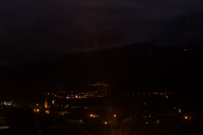 Image Schlanders_bei_Nacht.png